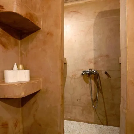 Lykovrisi * Αράχωβα