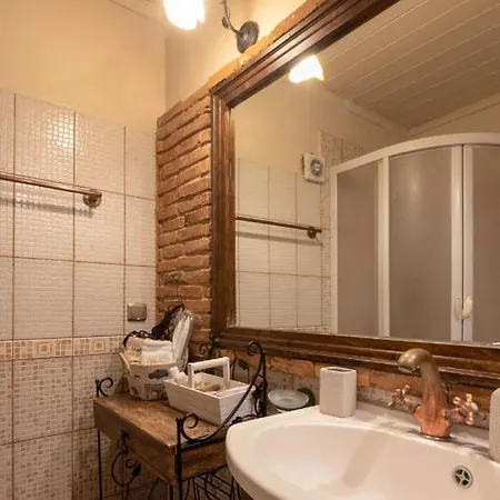 Lykovrisi Αράχωβα