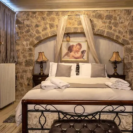 Lykovrisi * Arachova