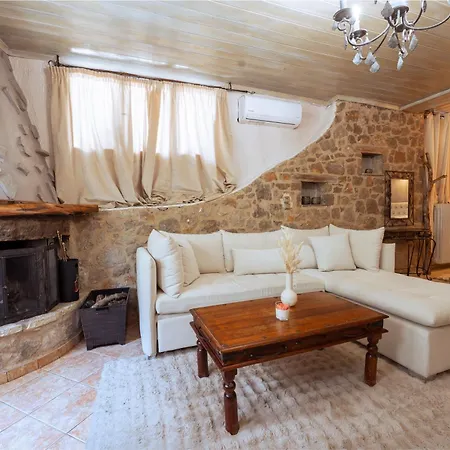Apartamento Lykovrisi *
