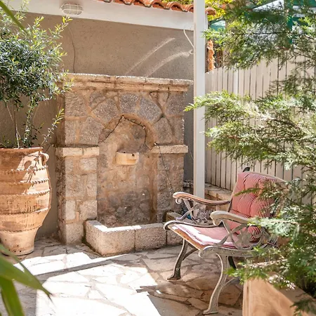 Apartamento Lykovrisi