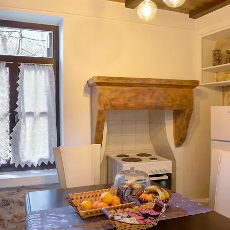 Lykovrisi Apartamento *