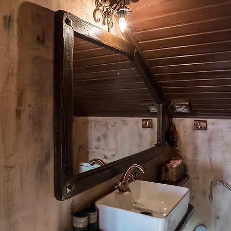 Lykovrisi Apartamento