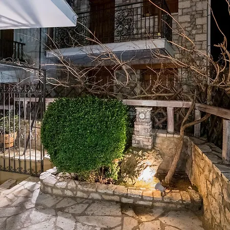 Lykovrisi * Arachova