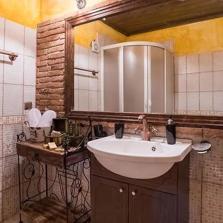 Lykovrisi * Αράχωβα