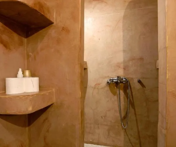 Lykovrisi * Arachova