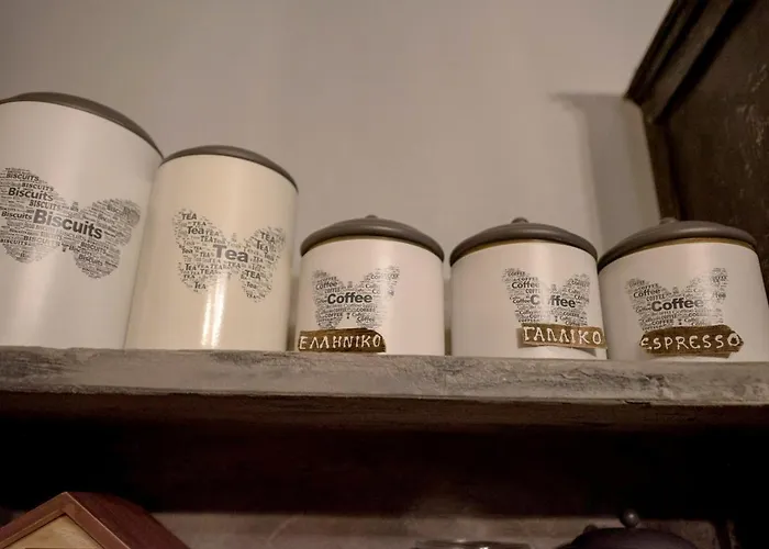 Apartment Lykovrisi *