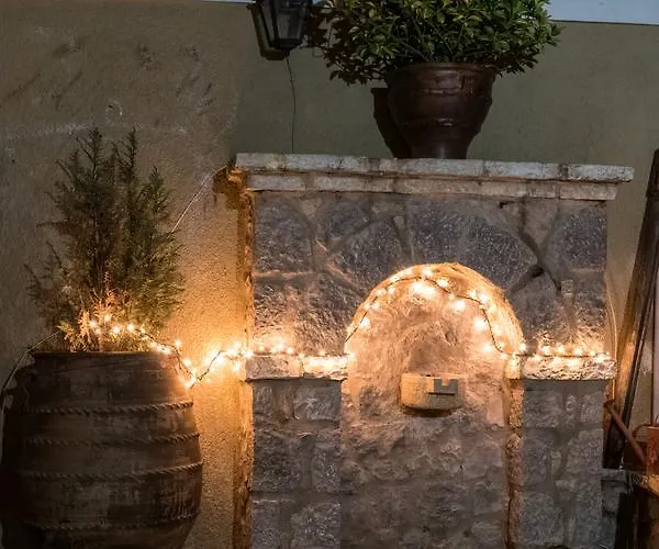 Apartment Lykovrisi Arachova